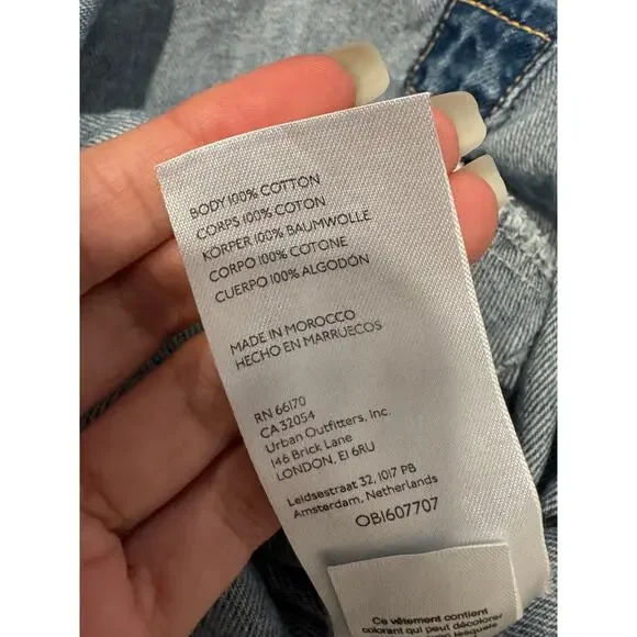 Free People Women’s Marci Denim Cuffed Shortall Size Medium - Picture 4 of 10